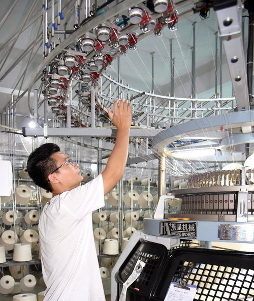經緯交織新篇章 一位95后紡織人的傳承與創新之路